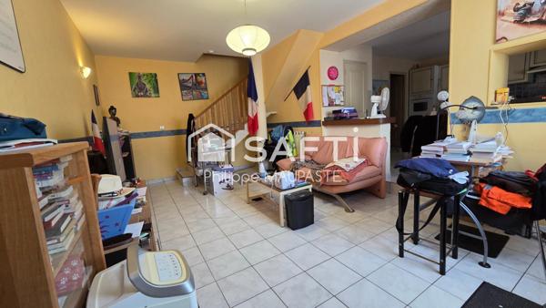 A 2 mn des commerces et des écoles