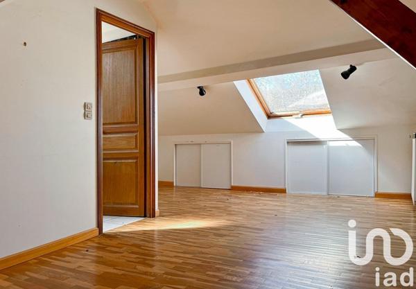 Maison 9 pièces de 184 m² à Saint-Jean-de-Braye (45800)