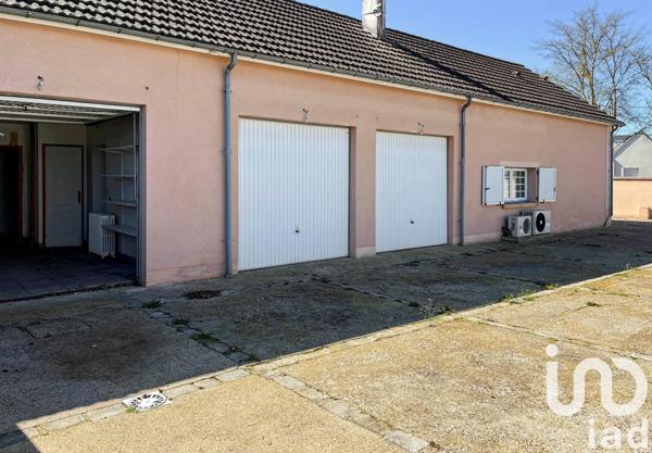 Maison 9 pièces de 184 m² à Saint-Jean-de-Braye (45800)