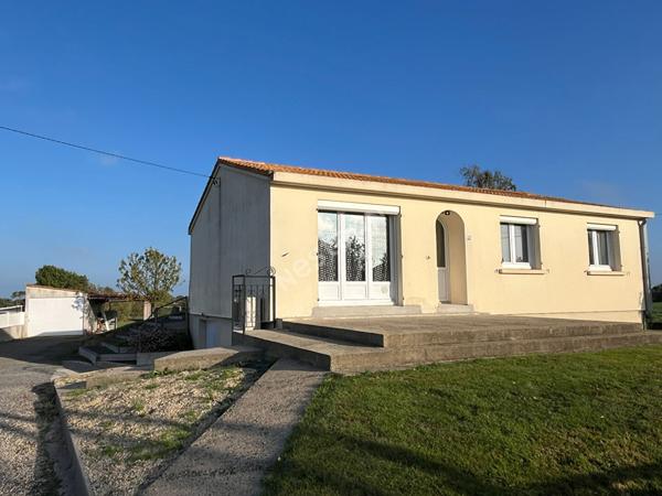 Maison à vendre 6 pièces - Montaigu Vendée