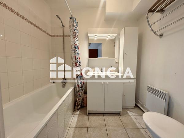 Location Studio meublé 29.04 m² - Lille 59000