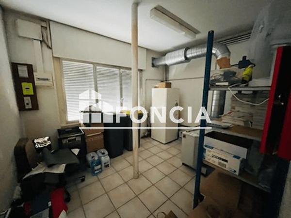 À vendre Local commercial 82 m² - Niort 79000