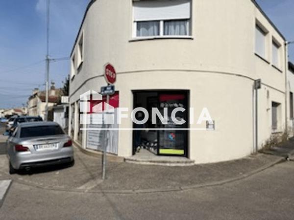 À vendre Local commercial 82 m² - Niort 79000
