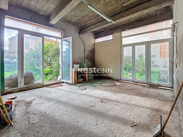 Maison à vendre avec fort potentiel à Villeneuve-la-Rivière