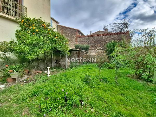Maison à vendre avec fort potentiel à Villeneuve-la-Rivière