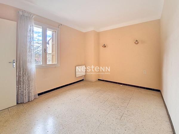 Maison à vendre avec fort potentiel à Villeneuve-la-Rivière