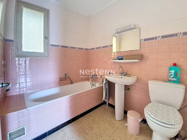 Maison à vendre avec fort potentiel à Villeneuve-la-Rivière