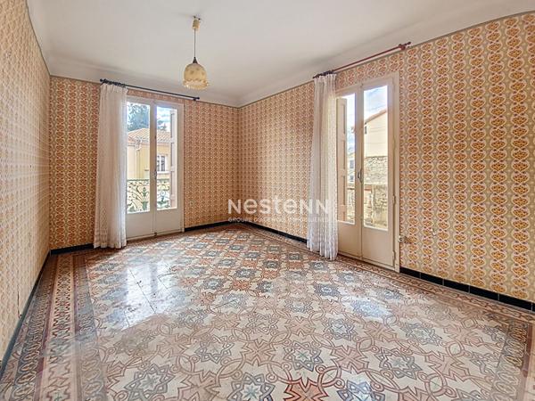 Maison à vendre avec fort potentiel à Villeneuve-la-Rivière