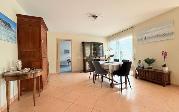 Maison à vendre    9 pièces •  La Baule-Escoublac