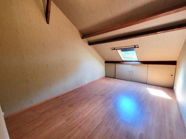 Propriété avec piscine couverte, salle de réception et 3 369 m² de terrain ? À seulement 10 minutes de Châteaudun