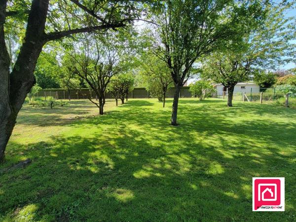 Propriété avec piscine couverte, salle de réception et 3 369 m² de terrain ? À seulement 10 minutes de Châteaudun