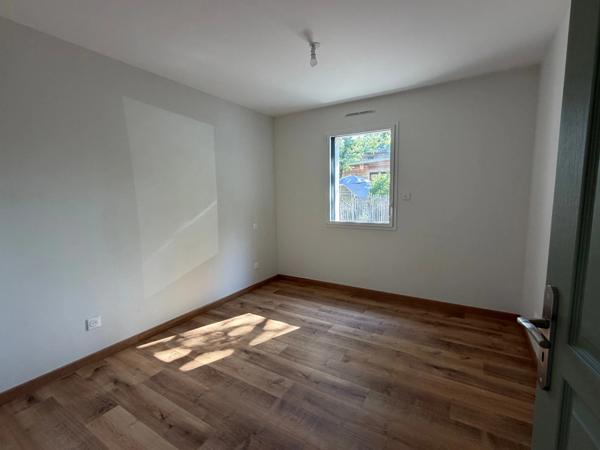 AIZENAY (85)- CALME ABSOLU - VILLA CONTEMPORAINE 2024 GRAND CONFORT 4 CHAMBRES AVEC GARAGE SUR 783 M²
