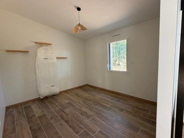 AIZENAY (85)- CALME ABSOLU - VILLA CONTEMPORAINE 2024 GRAND CONFORT 4 CHAMBRES AVEC GARAGE SUR 783 M²