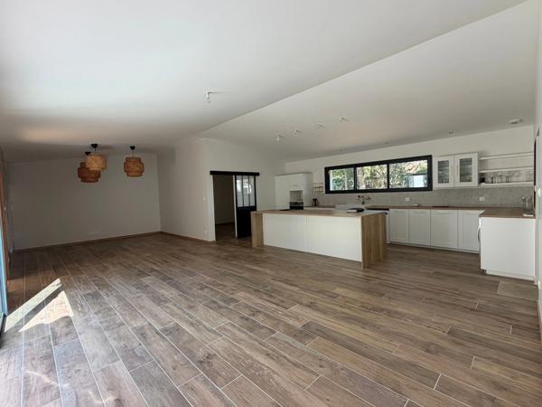 AIZENAY (85)- CALME ABSOLU - VILLA CONTEMPORAINE 2024 GRAND CONFORT 4 CHAMBRES AVEC GARAGE SUR 783 M²