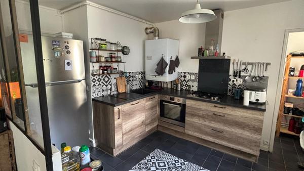 Appartement familial 5 pièces avec stationnement et 4 chambres