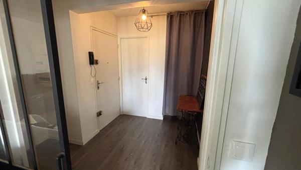 Appartement familial 5 pièces avec stationnement et 4 chambres