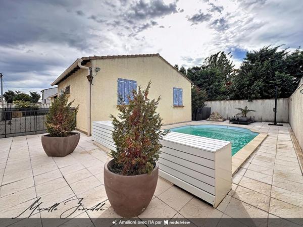 Maison   5 pièces 90 m² avec piscine et garage