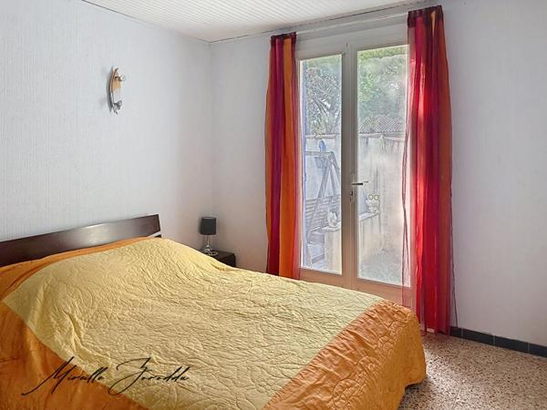 Maison   5 pièces 90 m² avec piscine et garage