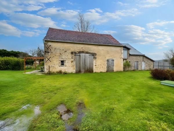 À Vendre : Corps de ferme avec potentiel locatif au Petit-Pressigny