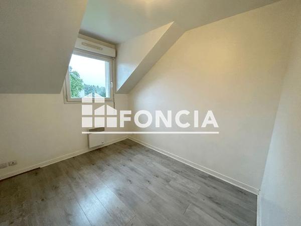 Location Appartement 3 pièces 71 m² - ROUTE DE LANDAUL Pluvigner 56330