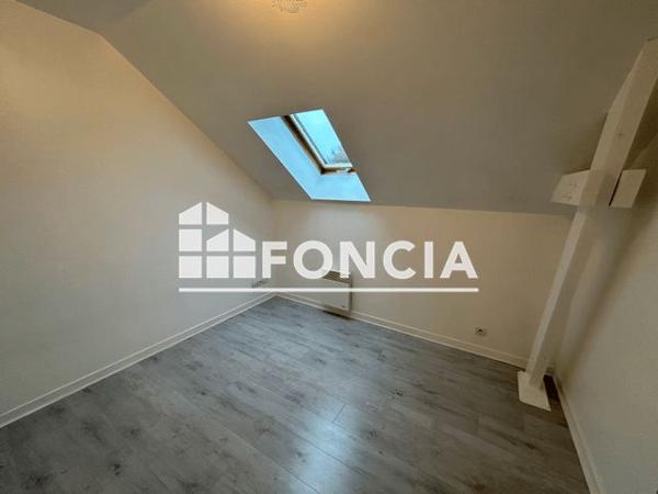 Location Appartement 3 pièces 71 m² - ROUTE DE LANDAUL Pluvigner 56330