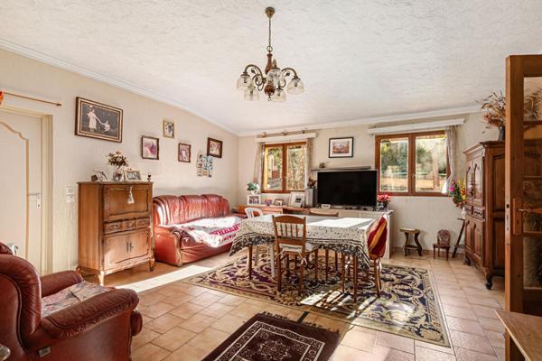 Charmante maison à vendre à Fayence sur un beau terrain