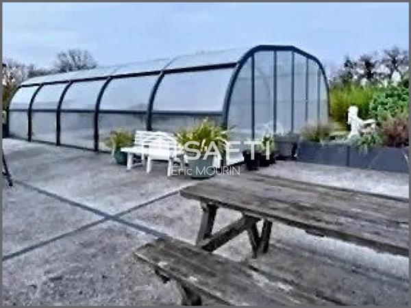 Maison familiale avec beaucoup de potentiel et 1ha300 de terrain.