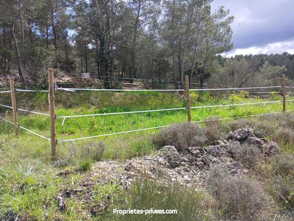 Cotignac - Maison individuelle 4 pièces, 100 m² sur 2,3 hectares avec piscine