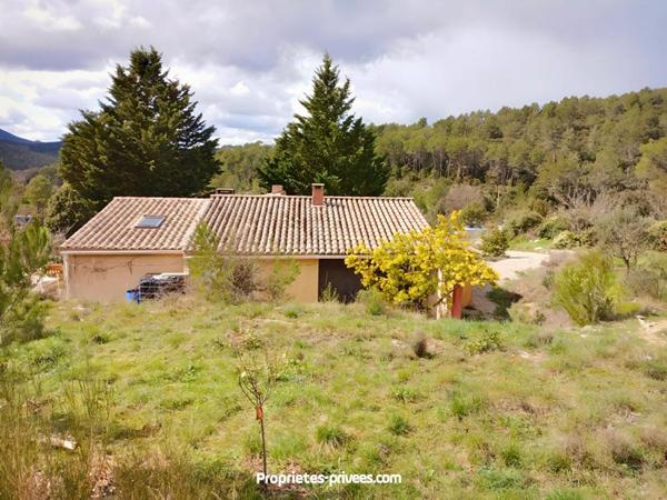 Cotignac - Maison individuelle 4 pièces, 100 m² sur 2,3 hectares avec piscine