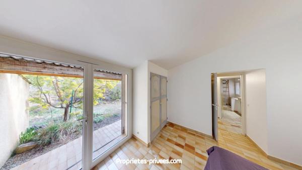 Cotignac - Maison individuelle 4 pièces, 100 m² sur 2,3 hectares avec piscine