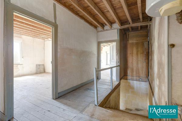 Maison 200 m2 avec dépendances