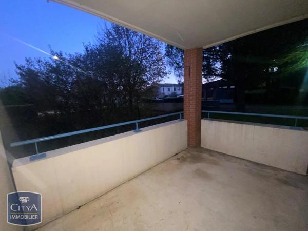 Appartement à louer 2 pièces 50.9m² Layrac (47390)
