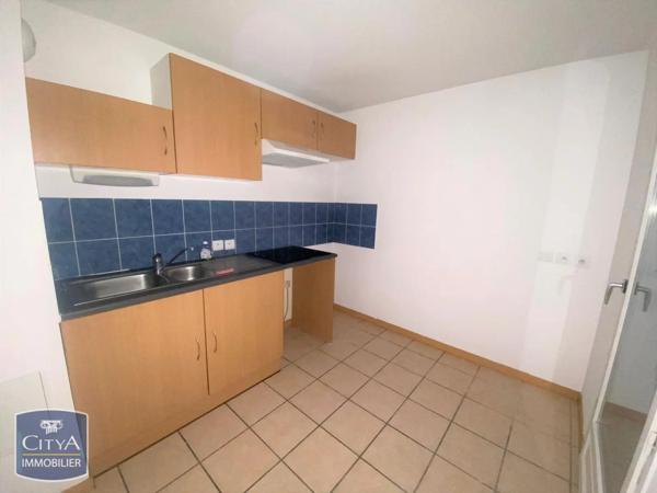Appartement à louer 2 pièces 50.9m² Layrac (47390)