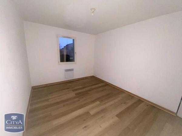 Appartement à louer 2 pièces 50.9m² Layrac (47390)