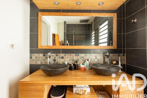 Maison à vendre 4 pièces 130 m² Le Tampon