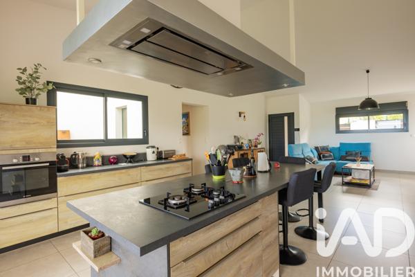 Maison à vendre 4 pièces 130 m² Le Tampon