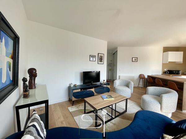 Appartement
                                                                                                                                                                                                                                                                                                                        2 pièce(s)                                                                                                                                                                                                          1 chambre(s)                                                                                                                                                                                                          52  m²