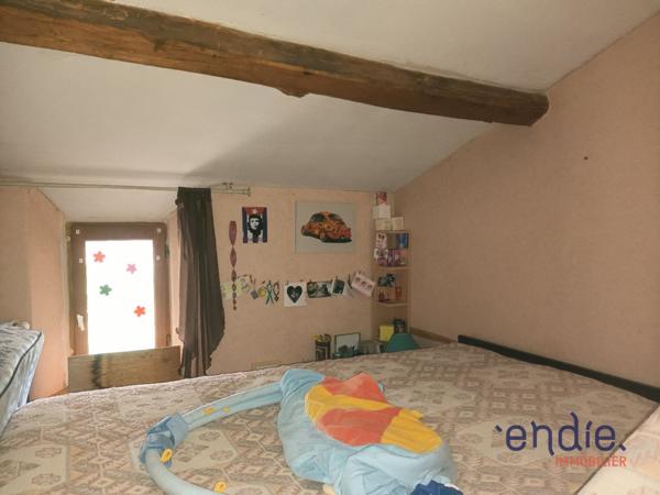 MAISON 4 CHAMBRES A RAFRAICHIR GARAGE JARDIN