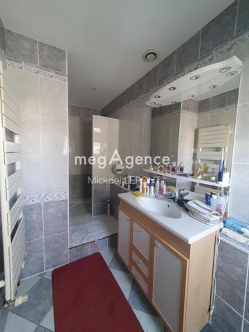Maison à SAINT-BERTHEVIN, 53940 - 5 pièces 104m²