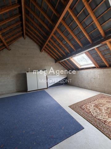 Maison à SAINT-BERTHEVIN, 53940 - 5 pièces 104m²