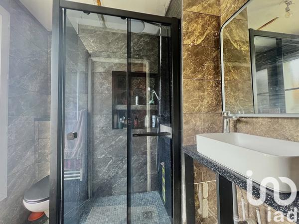 House for sale 4 rooms 89 m² Melun