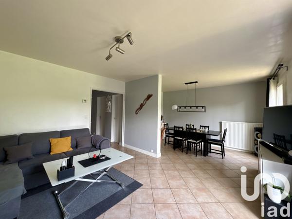 House for sale 4 rooms 106 m² Le Coudray-Montceaux