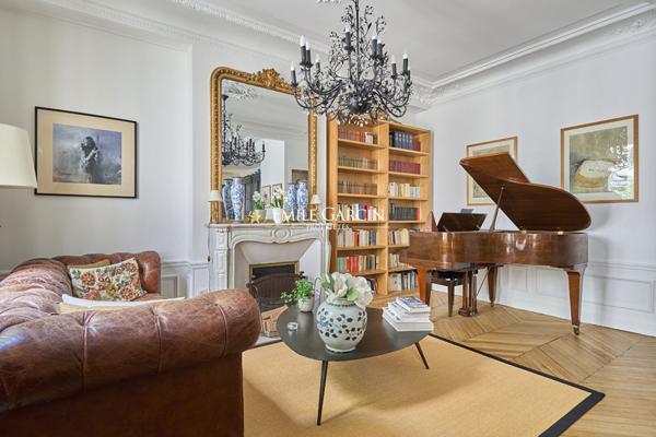A vendre - Appartement Familial - 94 m² - 75006 - Paris - Assas-Luxembourg