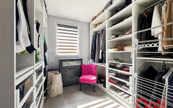 Maison à vendre    4 pièces • 75,87 m2 Châteauneuf-les-Martigues