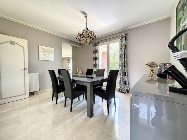 Maison Ozoir La Ferriere 9 pièce(s) 250 m2