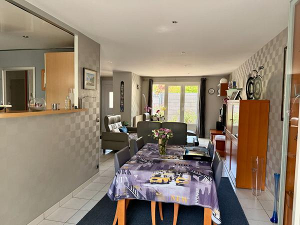 Maison plain pied 110m² 3 chambres Impasse Sous sol complet garage 1 voiture 2 salles de bains - Veranda - Mont saint aignan notre dame de bondeville