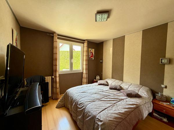 Maison plain pied 110m² 3 chambres Impasse Sous sol complet garage 1 voiture 2 salles de bains - Veranda - Mont saint aignan notre dame de bondeville