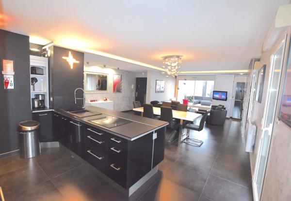 Penthouse T4 avec grande terrasse - Etat neuf