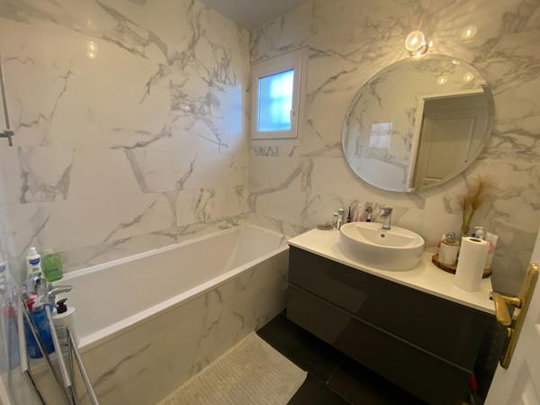 Maison Le Coudray Montceaux 5 pièce(s) 105 m2