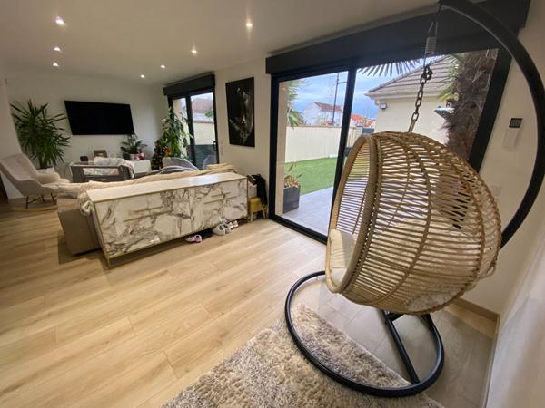 Maison Le Coudray Montceaux 5 pièce(s) 105 m2